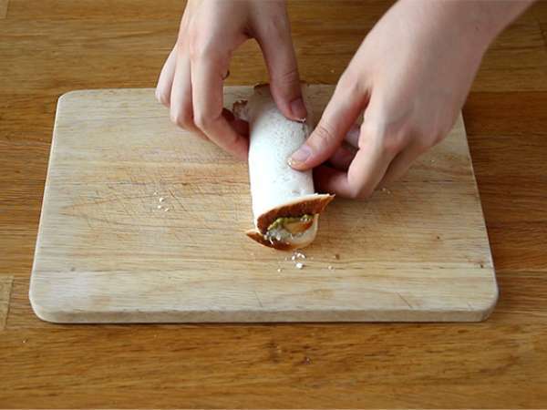 Roti panggang Prancis yang gurih dengan pesto - Persiapan langkah 1