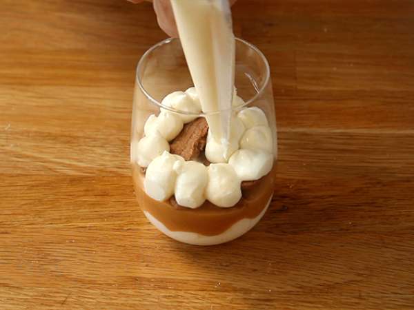 Tiramisu dengan spekulan dan karamel mentega asin - Persiapan langkah 4