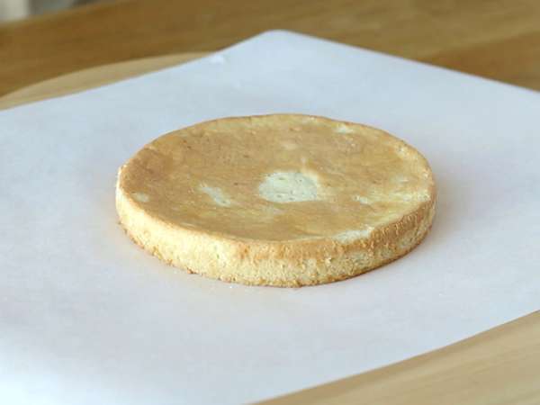 Kue lapis dengan stroberi dan krim mascarpone - Persiapan langkah 7