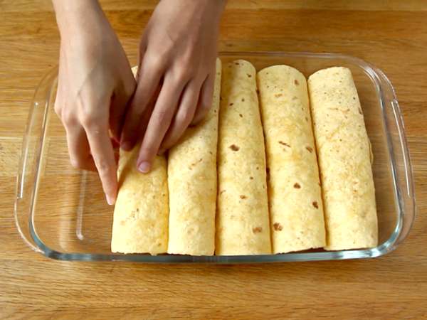 Enchilada Ayam dengan Saus Cabai - Persiapan langkah 5