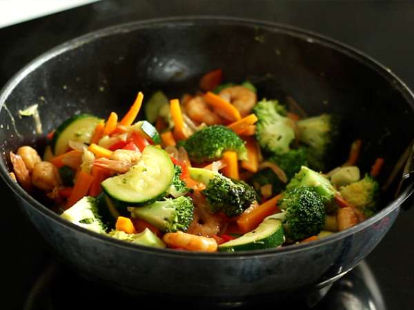 Wajan sayuran dengan udang - Persiapan langkah 4