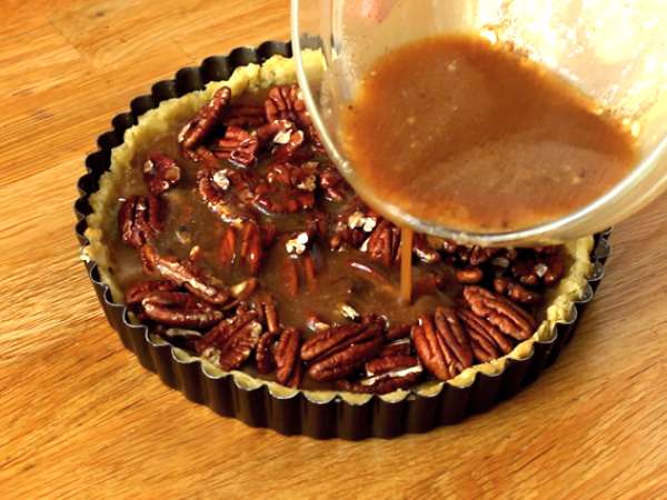 Pai kemiri. Pai kemiri - Persiapan langkah 6