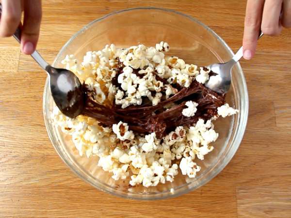 Popcorn cokelat dan marshmallow - Persiapan langkah 5