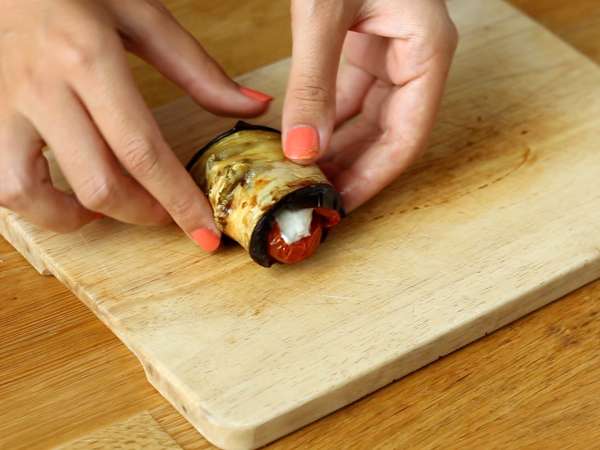 Gulungan parmigiana terong - Persiapan langkah 3