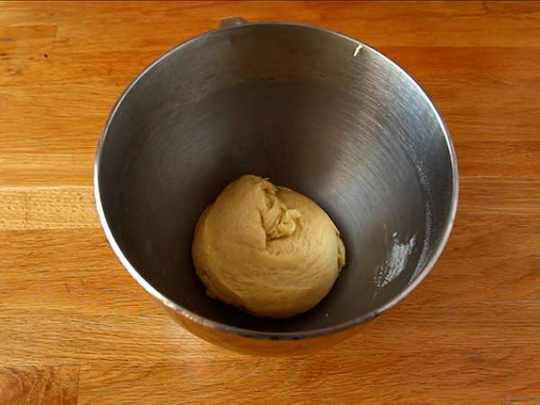 Babka brioche cokelat dan kemiri - Persiapan langkah 3