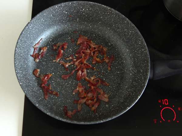 Pasta dengan buah ara dan pancetta - Persiapan langkah 1