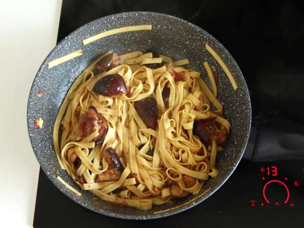 Pasta dengan buah ara dan pancetta - Persiapan langkah 5