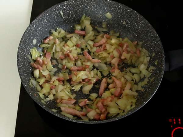 Kentang panggang yang diisi dengan bacon dan keju - Persiapan langkah 2