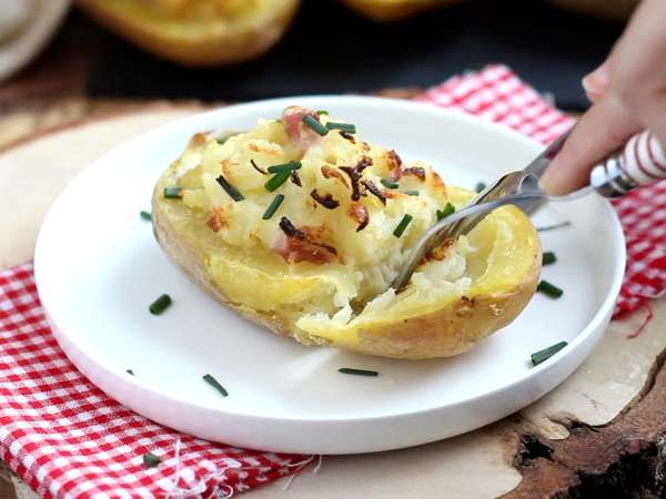 Kentang panggang yang diisi dengan bacon dan keju - Persiapan langkah 5