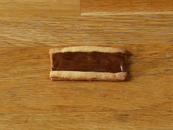 Biskuit roti pendek dengan m&m's - Persiapan langkah 6