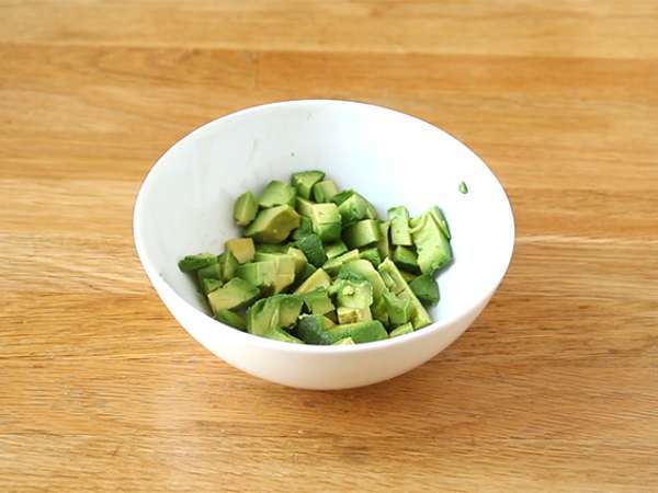 Salmon asap dan alpukat verrines - Persiapan langkah 1