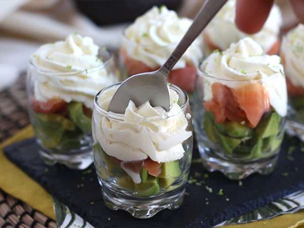 Salmon asap dan alpukat verrines - Persiapan langkah 6