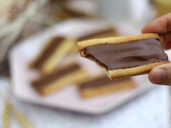 Biskuit twix karamel dan cokelat susu - Persiapan langkah 10