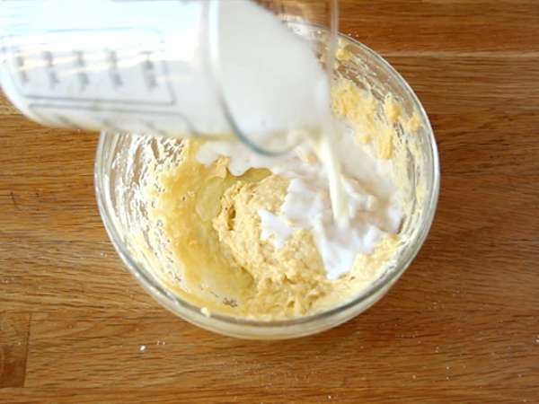 Pancake dengan saus béchamel, keju, dan ham - Persiapan langkah 2