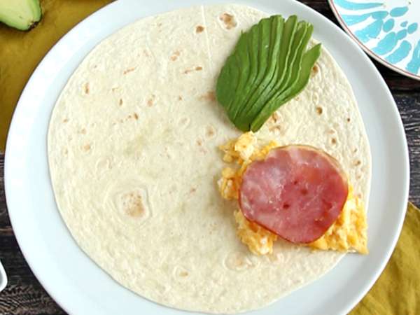 Bungkus panggang ala brunch - Tortilla Wrap Hack - Persiapan langkah 2