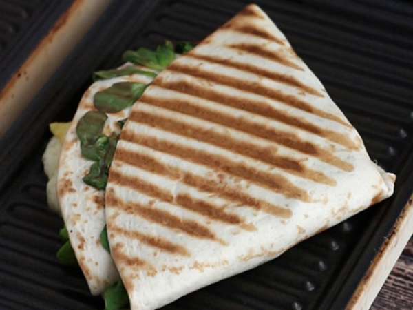 Bungkus panggang ala brunch - Tortilla Wrap Hack - Persiapan langkah 6