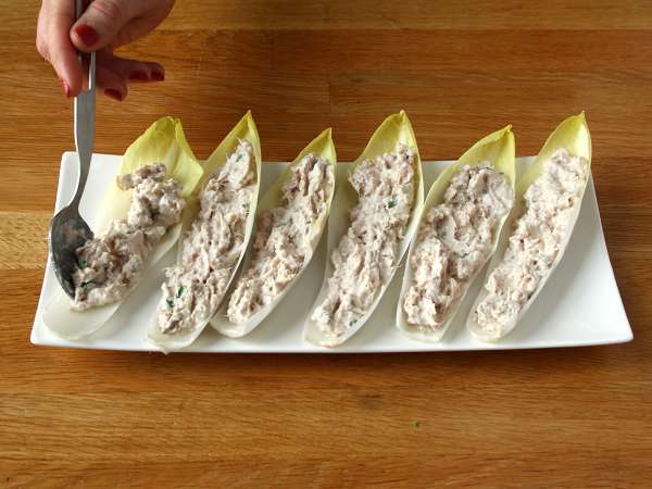 Nampan endive dengan isian tuna - Persiapan langkah 2