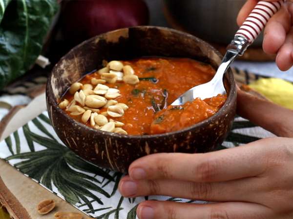 Sup Afrika: tomat, kacang tanah, dan lobak - Sup Kacang Afrika - Persiapan langkah 5