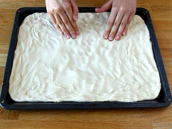 Bunga focaccia - seni focaccia - Persiapan langkah 4