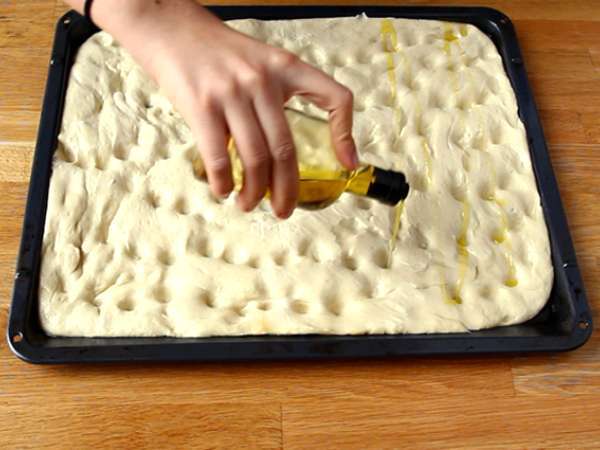 Bunga focaccia - seni focaccia - Persiapan langkah 6