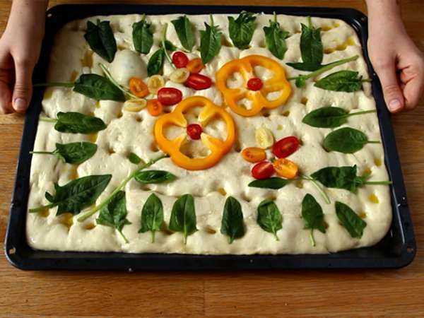 Bunga focaccia - seni focaccia - Persiapan langkah 8