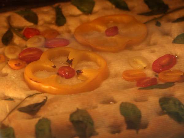 Bunga focaccia - seni focaccia - Persiapan langkah 9