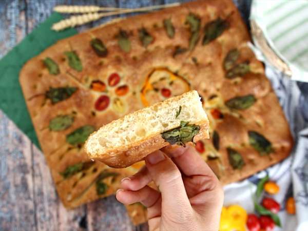 Bunga focaccia - seni focaccia - Persiapan langkah 10