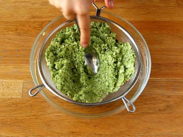 Roti cukini dan roti feta - Persiapan langkah 2