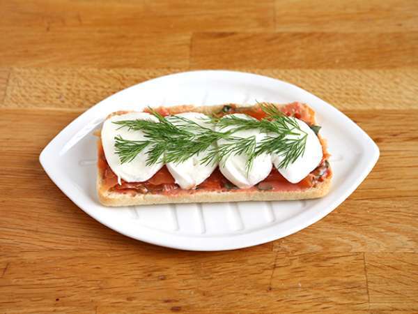 Salmon, mozzarella, dan panini dill - Persiapan langkah 3