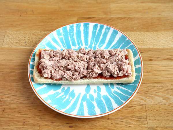 Tuna, tomat, dan panini caper - Persiapan langkah 2