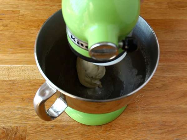 Pancake Turki yang diisi dengan feta, lemon, dan peterseli - Gözleme - Persiapan langkah 2