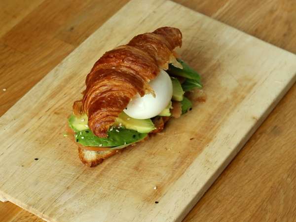 Sandwich makan siang croissant - Persiapan langkah 5