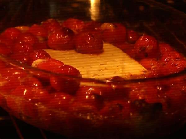 Tagliatelle tomat ceri feta - pasta feta panggang - Persiapan langkah 4