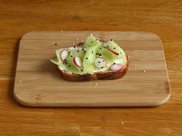 Sandwich keju krim mentimun dan lobak - Persiapan langkah 4