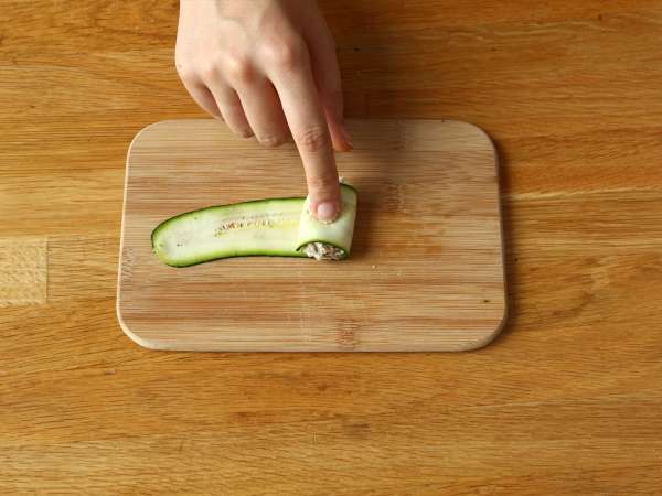 Gulungan cukini dan sarden - Persiapan langkah 3