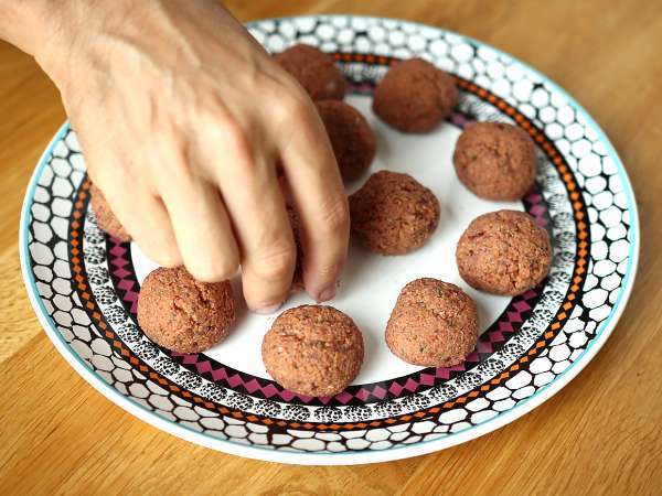Bakso seitan vegetarian dengan saus tomat - Persiapan langkah 3