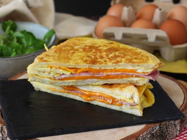 Sandwich omelet ekspres - Sandwich omelet roti panggang Prancis - Retas sandwich telur - Persiapan langkah 6