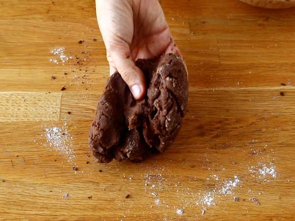 Kue tart pohon Natal: satu-satunya resep yang bisa menggantikan batang kayu! - Persiapan langkah 2