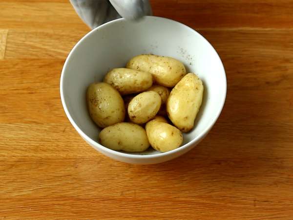 Raclette croissant sandwich untuk makan siang yang lezat! - Persiapan langkah 1