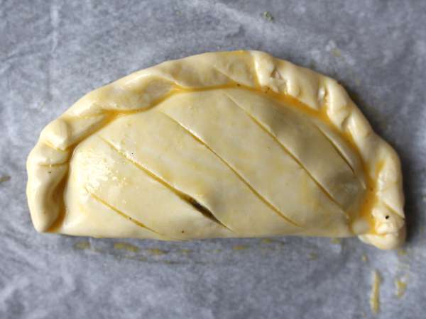 Turnovers diisi dengan jamur dan bayam - Persiapan langkah 5