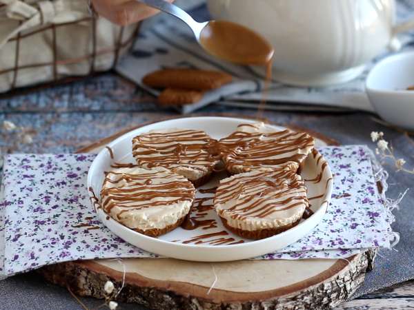 Kue keju tanpa panggang dengan biskuit speculoos - Persiapan langkah 6