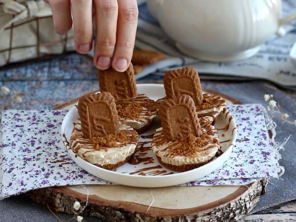 Kue keju tanpa panggang dengan biskuit speculoos - Persiapan langkah 7