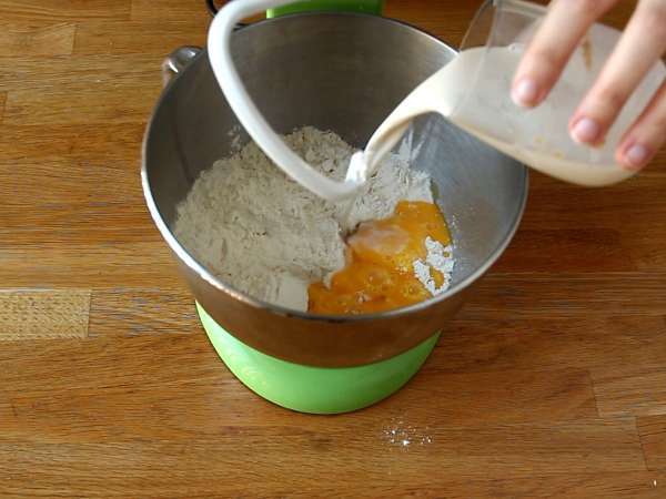 Roti hati ekstra lembut untuk Hari Valentine - Persiapan langkah 2