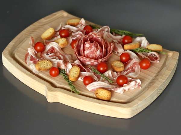Bagaimana cara membuat piring charcuterie? Lipat menjadi bentuk mawar! - Persiapan langkah 5