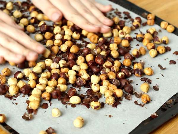 Akhirnya, sebuah olesan untuk para pencinta kopi! Dengan cokelat dan hazelnut - Persiapan langkah 2