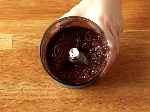 Akhirnya, sebuah olesan untuk para pencinta kopi! Dengan cokelat dan hazelnut - Persiapan langkah 3