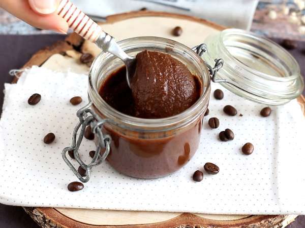 Akhirnya, sebuah olesan untuk para pencinta kopi! Dengan cokelat dan hazelnut - Persiapan langkah 4