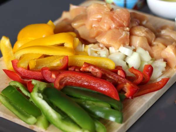 Mengekspresikan ayam Basquaise di Cookeo - Persiapan langkah 1