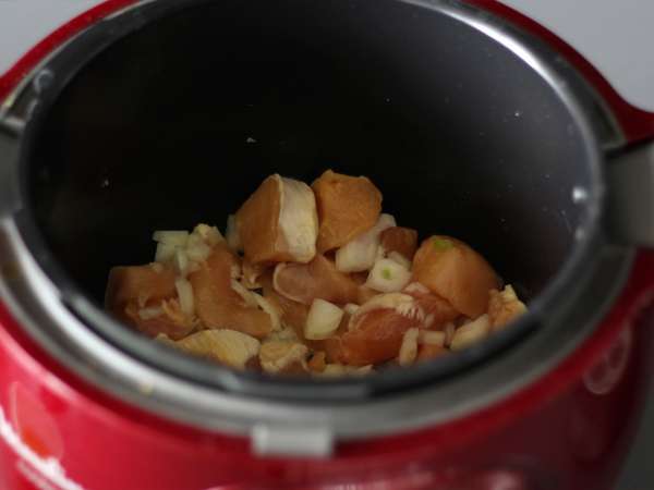 Mengekspresikan ayam Basquaise di Cookeo - Persiapan langkah 2