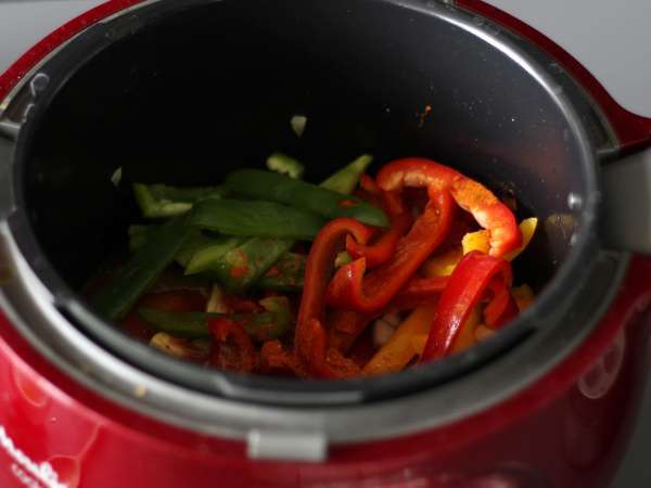 Mengekspresikan ayam Basquaise di Cookeo - Persiapan langkah 3